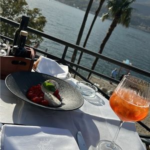 Meet your Posher, Rubi